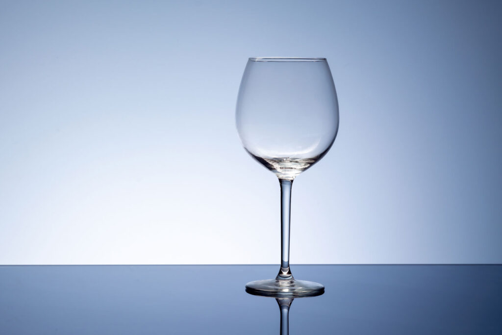 Visualization of alcohol and depression using a wineglass